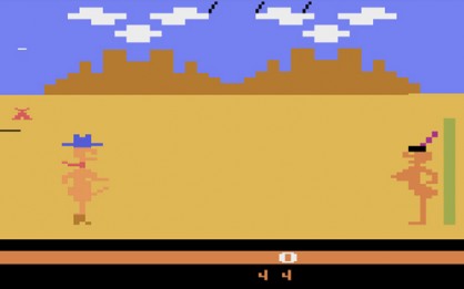 El casposo Custer’s Revenge puede ser considerado como uno de los primeros videojuegos en ser explícitos en el tema sexual. Su condición de descuidado puñado de pixels hace que éste sea el único desnudo que se podrá ver en el artículo.