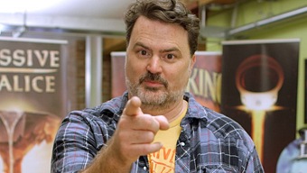 Tim Schafer: "que les j*dan a los supremacistas blancos"