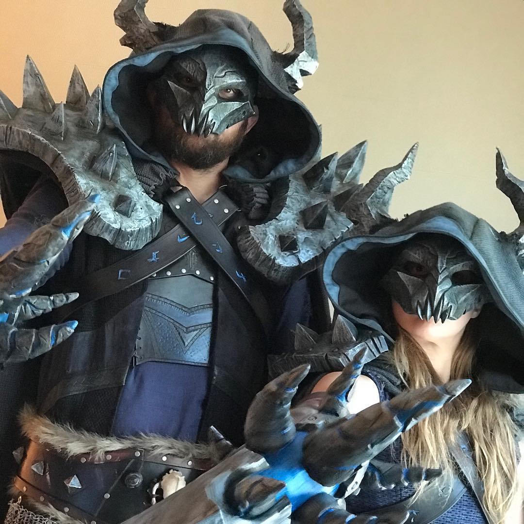 Ronda Rousey fue a la Blizzcon... ¡Disfrazada de Caballero de la Muerte!