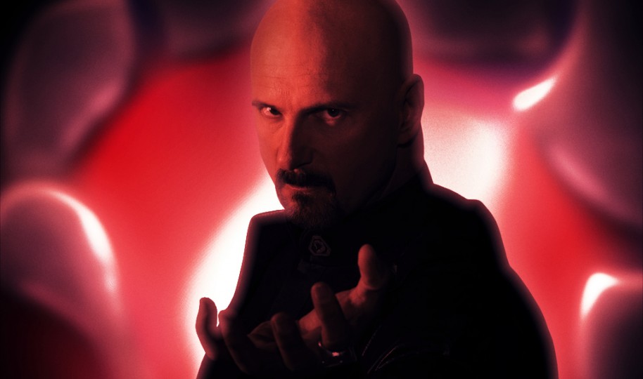 Kane es uno de los personajes icónicos de Command & Conquer.