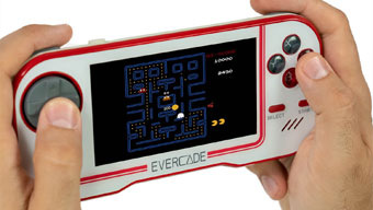 La consola retro portátil Evercade fecha su estreno en España y confirma precio y ediciones
